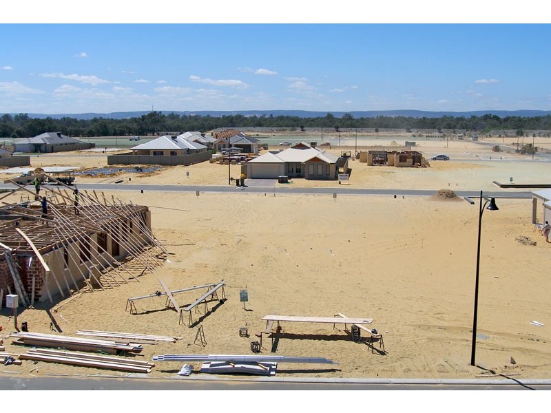 4 Bailey St, South Yunderup WA 6208