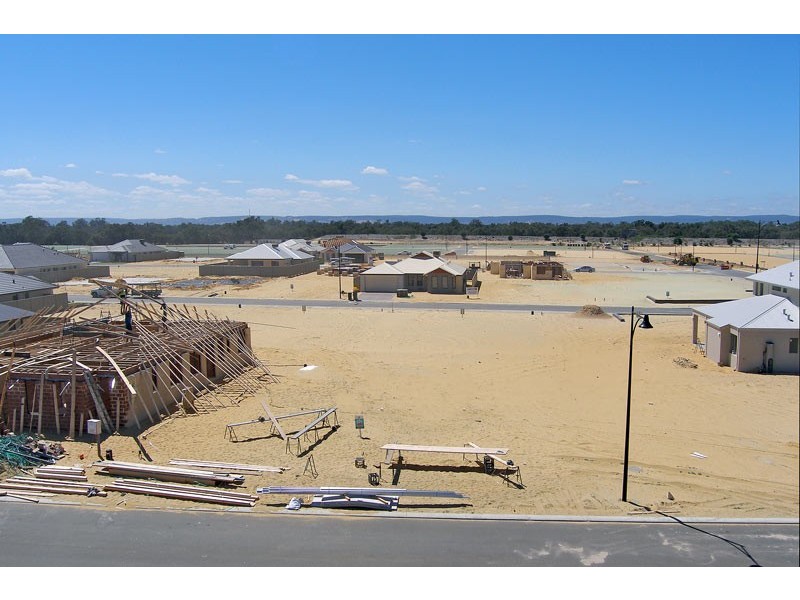 4 Bailey St, South Yunderup WA 6208