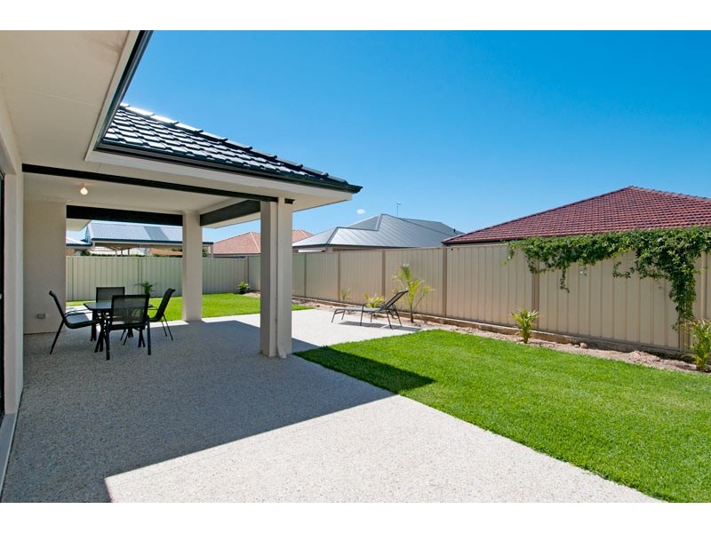 6 Anglesea Way, Madora Bay WA 6210