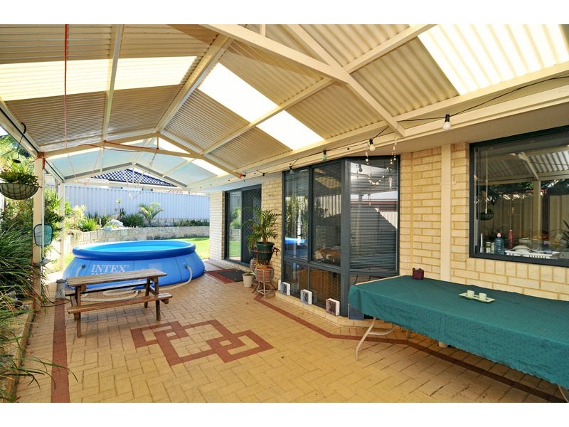 10 Rosebud Place, Halls Head WA 6210