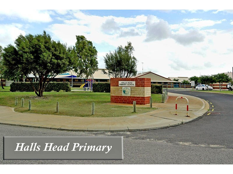 10 Rosebud Place, Halls Head WA 6210