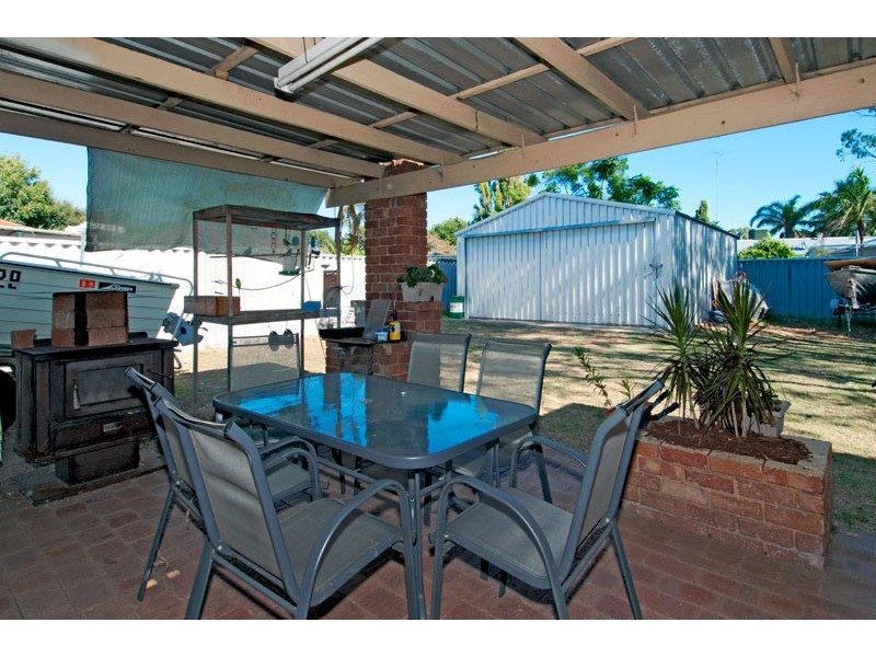 1 Dundas Place, Greenfields WA 6210