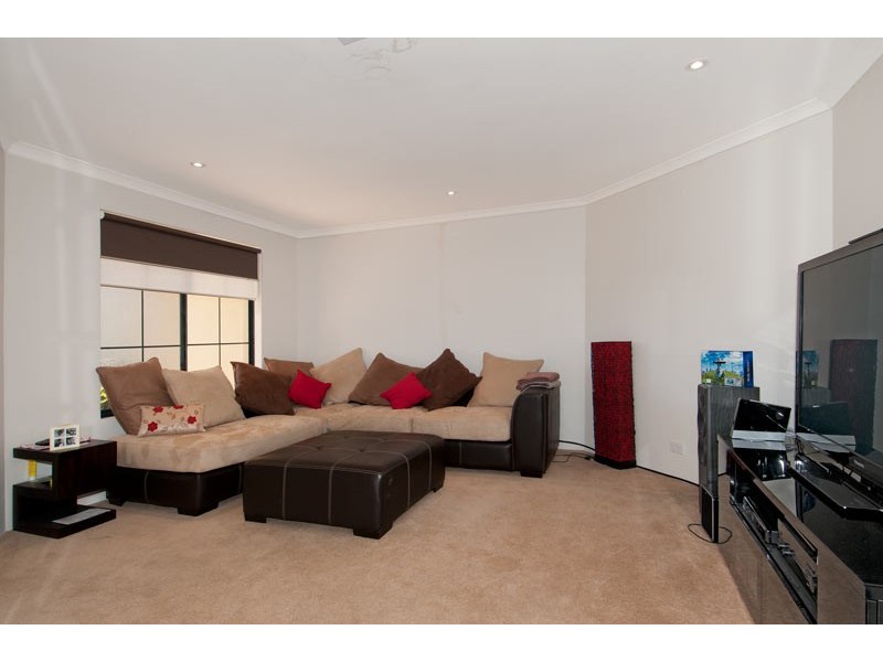 7 Cordia Way, Halls Head WA 6210