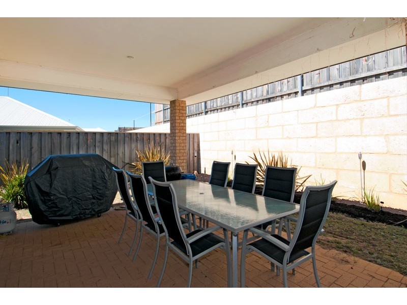 7 Cordia Way, Halls Head WA 6210