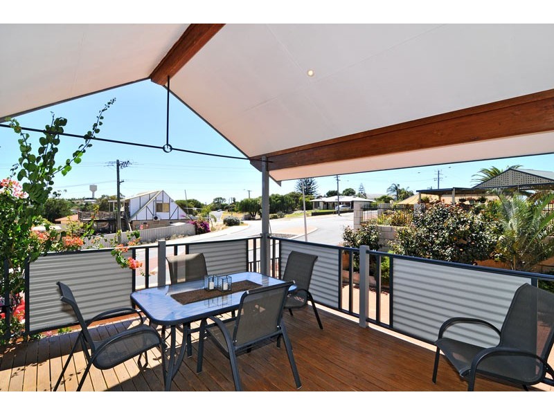 140 Mclarty Road, Halls Head WA 6210