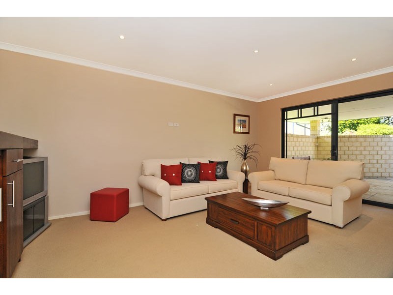 140 Mclarty Road, Halls Head WA 6210