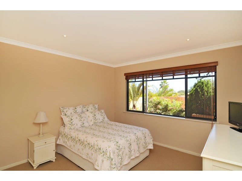 140 Mclarty Road, Halls Head WA 6210