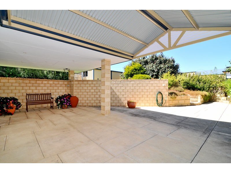 140 Mclarty Road, Halls Head WA 6210