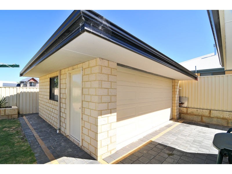 8 Dunsborough Court, Dawesville WA 6211