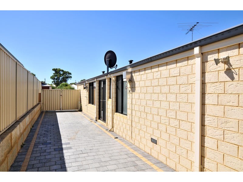 8 Dunsborough Court, Dawesville WA 6211