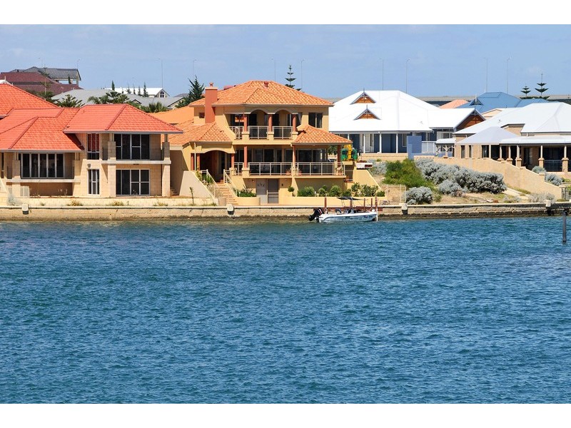 9 Bluewater Rtt, Wannanup WA 6210