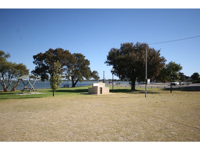 46A Flinders Street, Falcon WA 6210