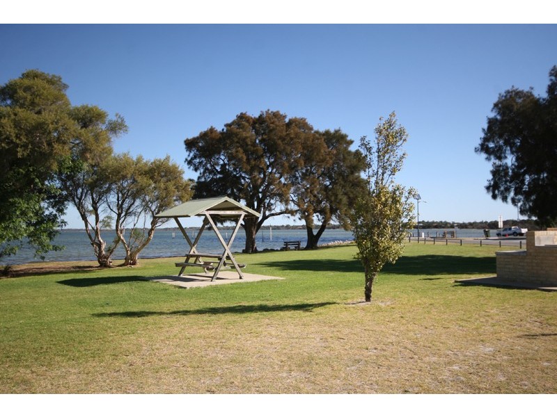 46A Flinders Street, Falcon WA 6210