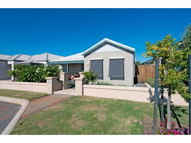9 Pacifica Way, Dudley Park WA 6210