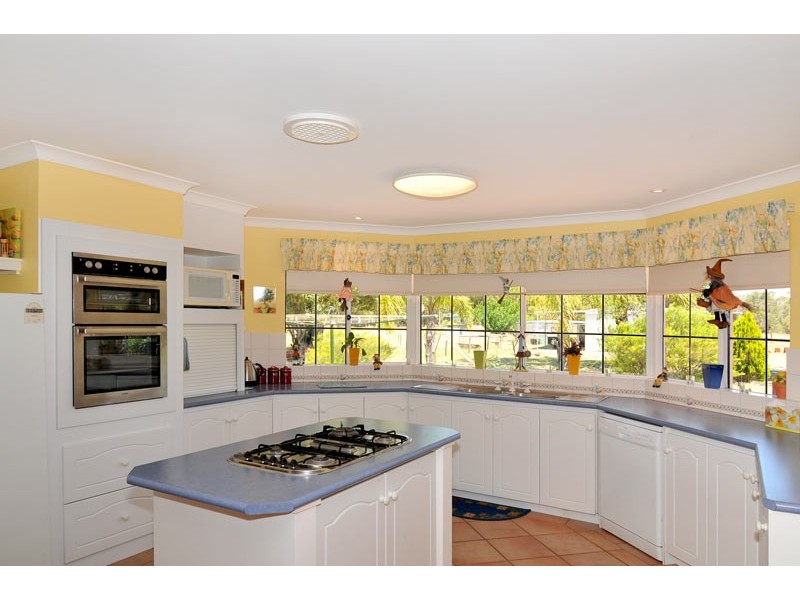 126 Lymon Road, Stake Hill WA 6181