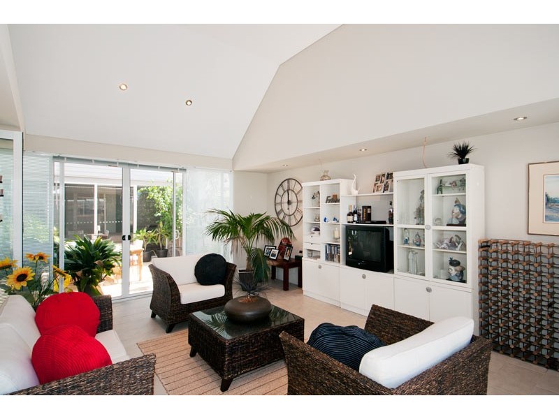 16 Conservation Loop, Erskine WA 6210