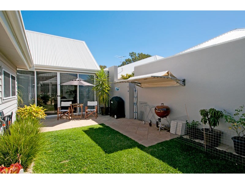 16 Conservation Loop, Erskine WA 6210