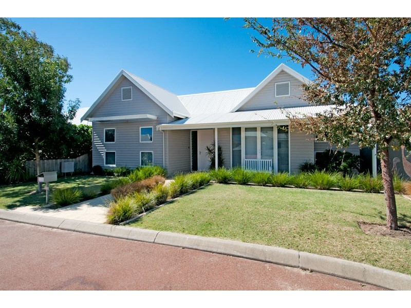 16 Conservation Loop, Erskine WA 6210