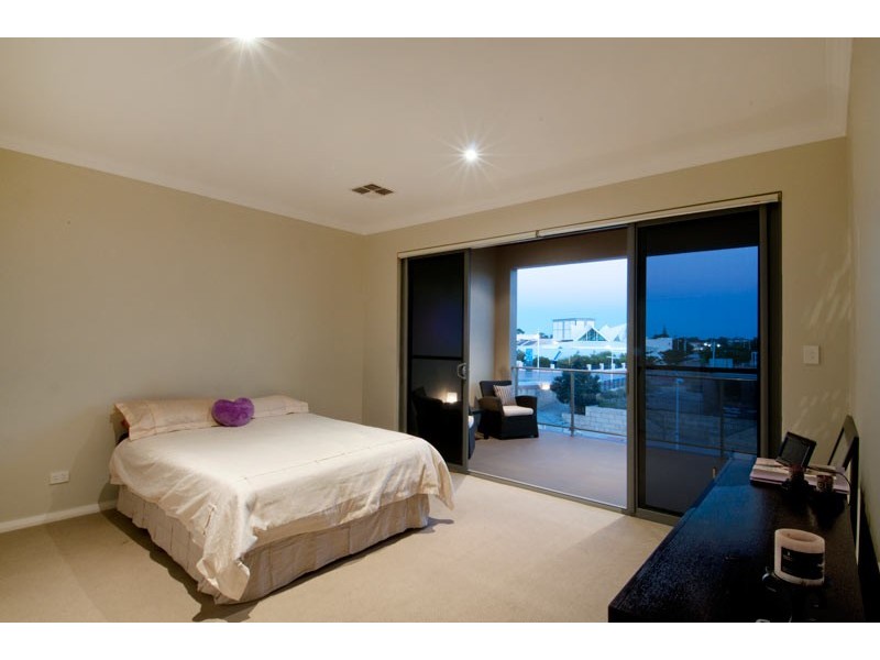 3 Florian Mews, Mandurah WA 6210