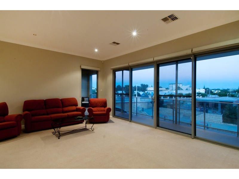 3 Florian Mews, Mandurah WA 6210