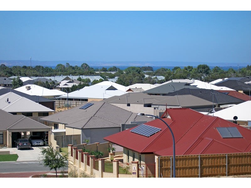 12 Seeana Pass, Halls Head WA 6210