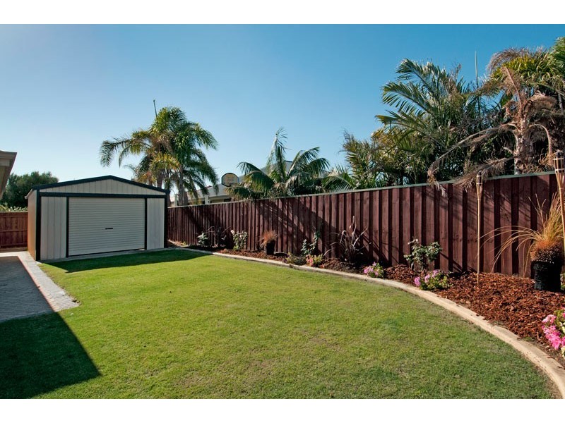 9 Boardwalk Blvd, Halls Head WA 6210