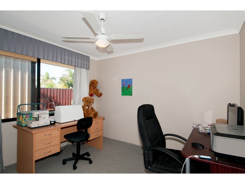 9 Boardwalk Blvd, Halls Head WA 6210