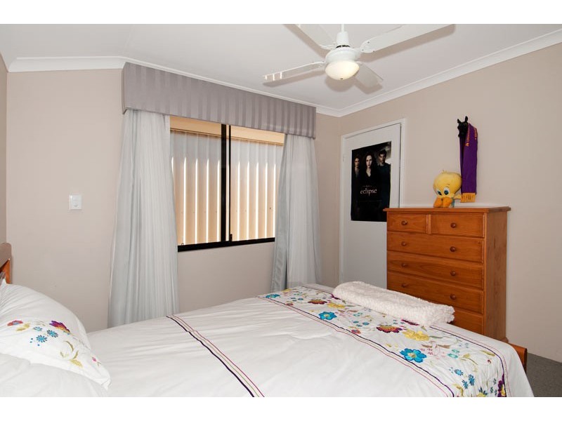 9 Boardwalk Blvd, Halls Head WA 6210