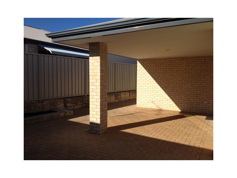 43 Shayne Street, Halls Head WA 6210