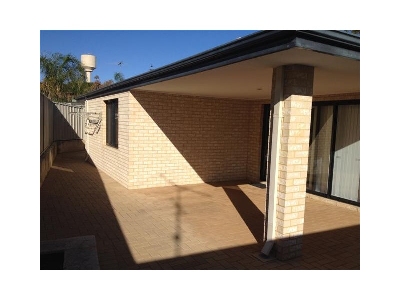 43 Shayne Street, Halls Head WA 6210