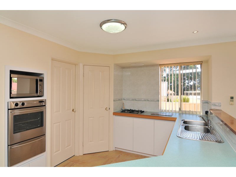 7 Howe Close, San Remo WA 6210