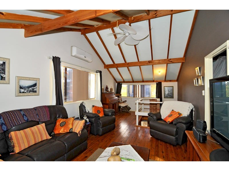 8 Kolan Close, Dudley Park WA 6210