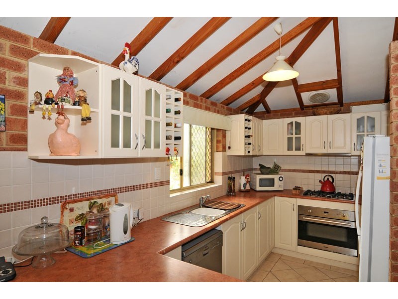 8 Kolan Close, Dudley Park WA 6210