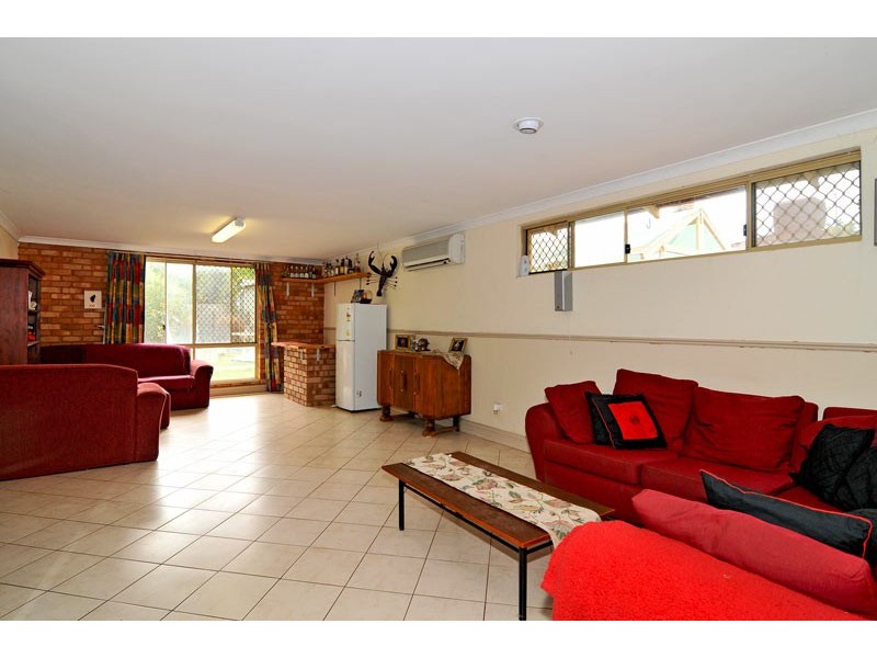 8 Kolan Close, Dudley Park WA 6210