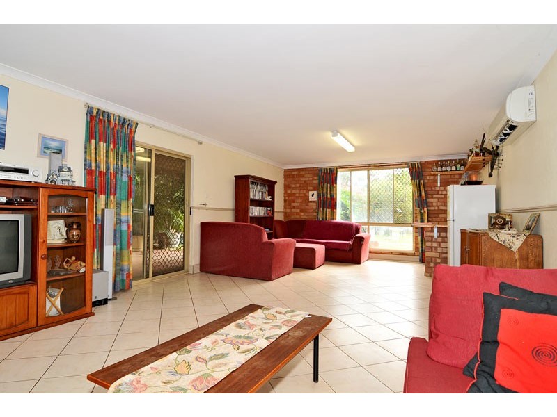 8 Kolan Close, Dudley Park WA 6210