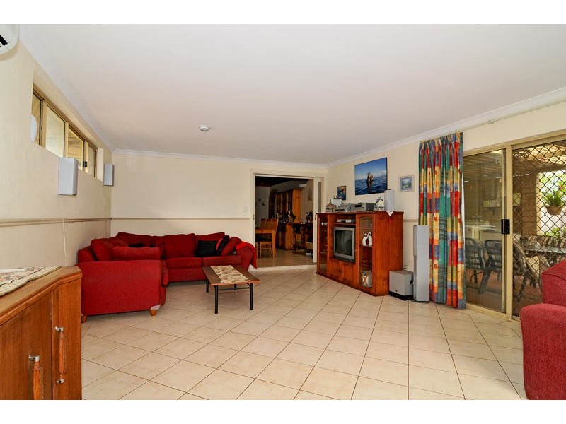 8 Kolan Close, Dudley Park WA 6210