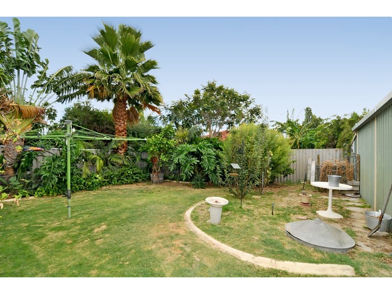 8 Kolan Close, Dudley Park WA 6210