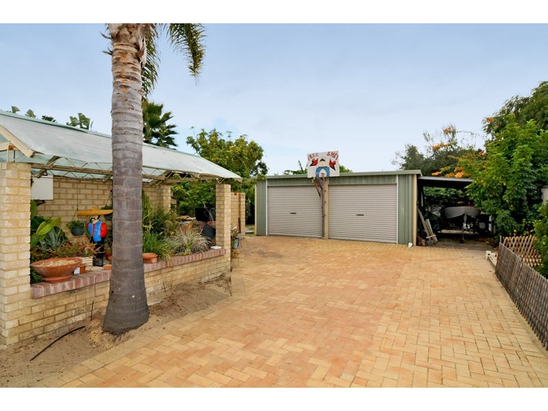 8 Kolan Close, Dudley Park WA 6210