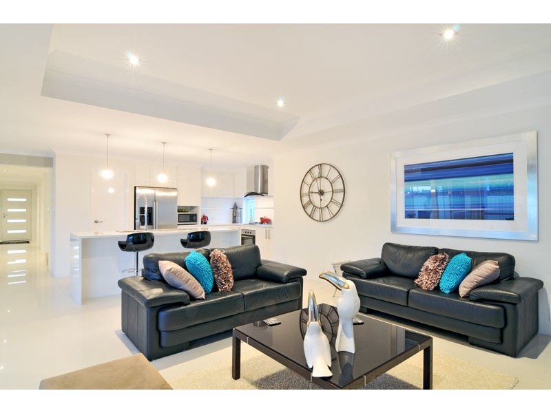 2 Cobaki Brace, Lakelands WA 6180