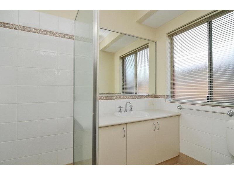 6 Lapwing Road, Coodanup WA 6210