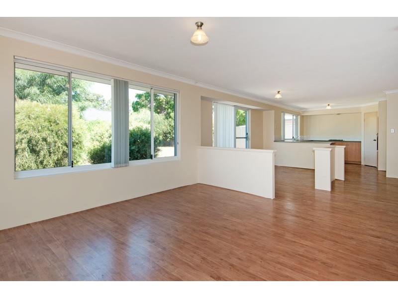 14 Sandalwood Close, Falcon WA 6210