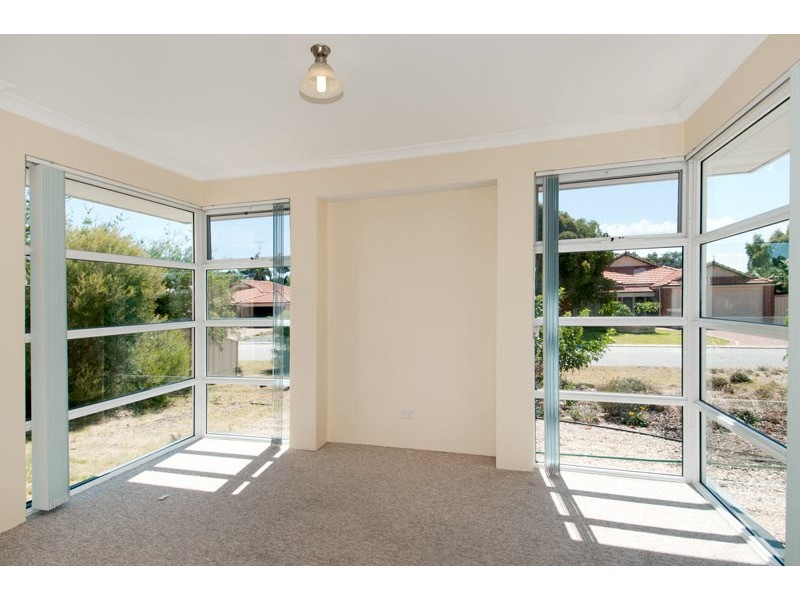 14 Sandalwood Close, Falcon WA 6210