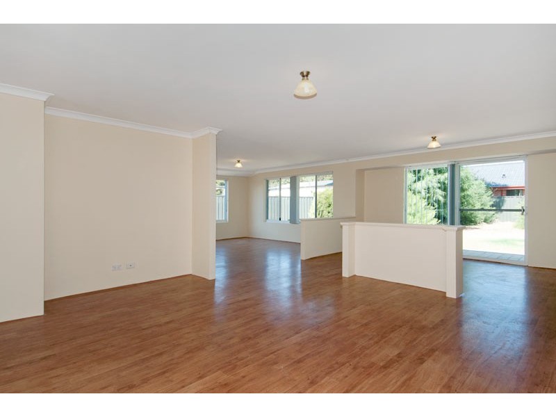 14 Sandalwood Close, Falcon WA 6210
