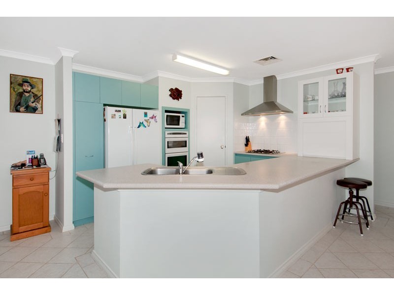 5 Pinnace Court, Halls Head WA 6210