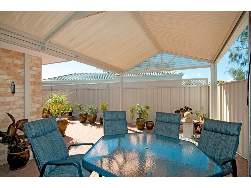 5 Pinnace Court, Halls Head WA 6210