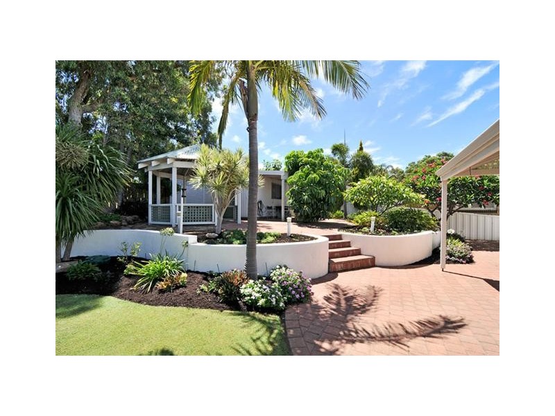 10 Hill Street, Halls Head WA 6210