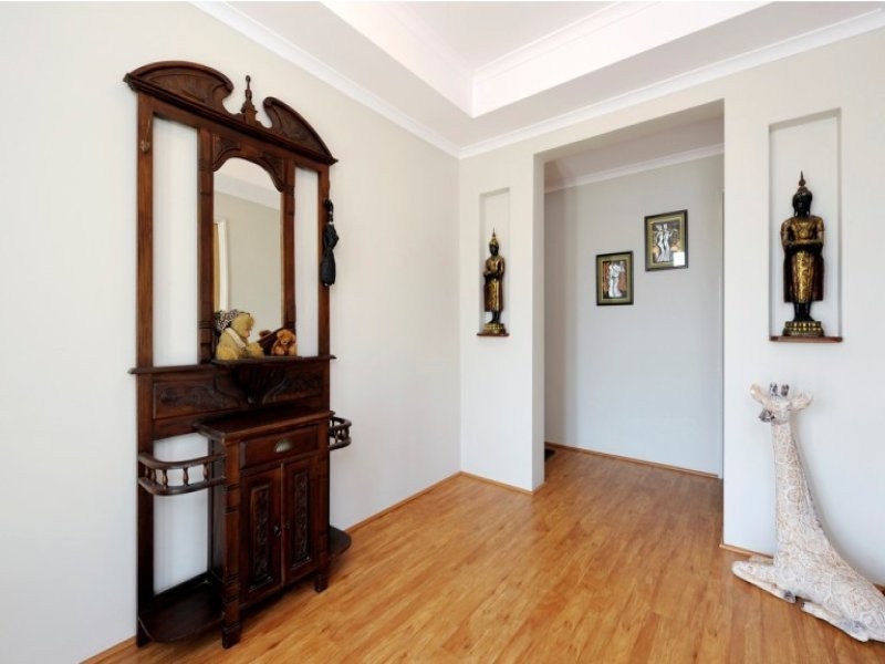 5 Roseburg Court, Meadow Springs WA 6210