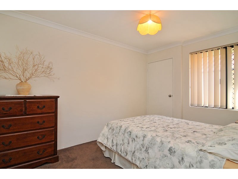 14 Oakwood Gate, Meadow Springs WA 6210