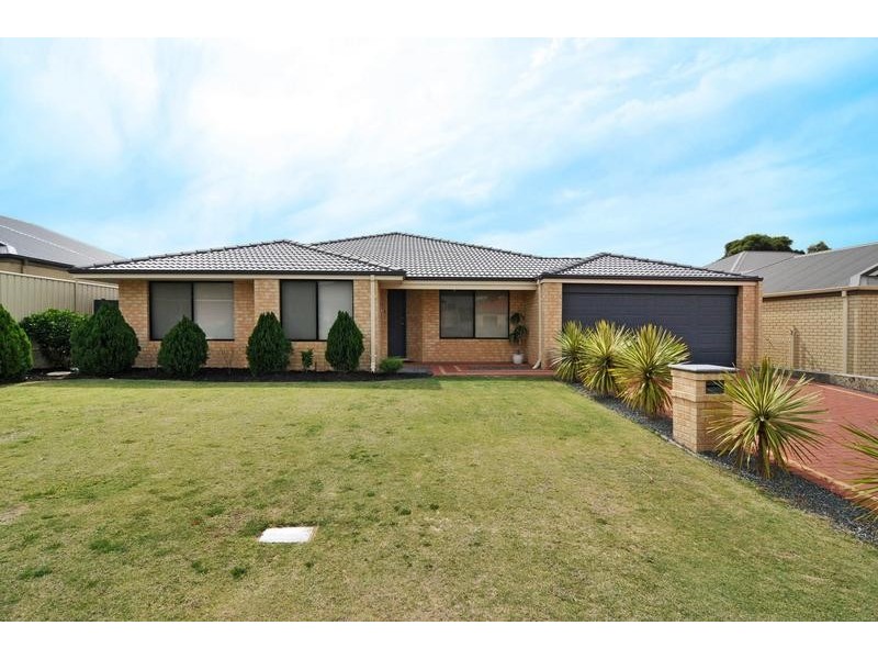 3 Argyle Fairway, Lakelands WA 6180
