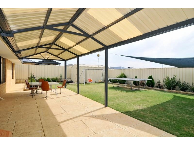 3 Argyle Fairway, Lakelands WA 6180